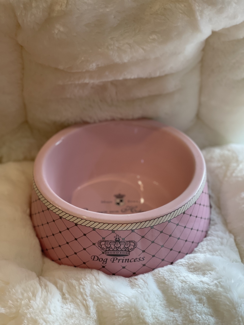 Dog princess keramikkskål rosa. 180ml og 1L.